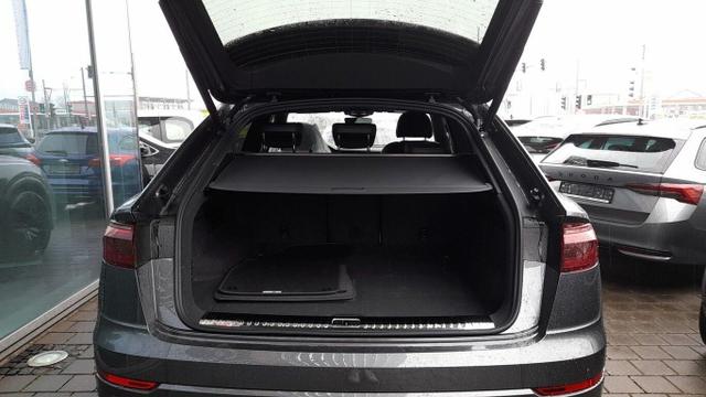 Audi Q8 S line 55TFSI Facelift 2xS AssistenzP+ 22Z Pano 