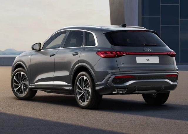 Audi Q5 S line TDI 204 neues Modell Tech 20Z Pano Kam 