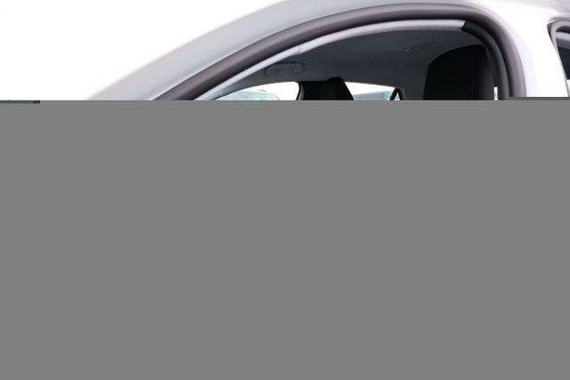 Opel Corsa F 1.2 100 FACELIFT AT8 LED Kam PDC 