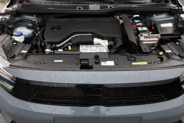 Opel Corsa 1.2 100 MHEV eDCT GS InfotP Nav SHZ PDC 