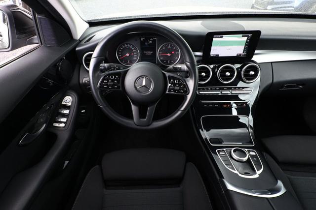 Mercedes-Benz C-Klasse Sport C 220d T Avantgarde LED Nav EHK Kam 17Z 
