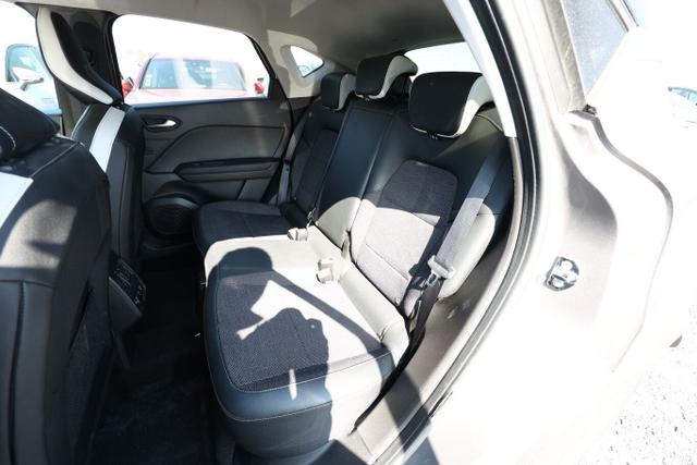 Renault Captur II TCe 140 MHEV EDC LED Nav PDC Kam 17Z 
