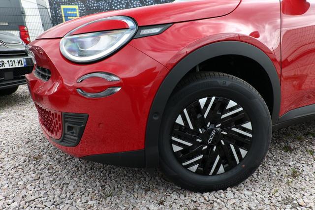 Fiat 600 MHEV 100 DCT LED Kam Keyl Klimaaut CarP PDC 