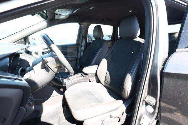 Ford Kuga 1.5 EB 150 ST-Line Nav. PDC SHZ 