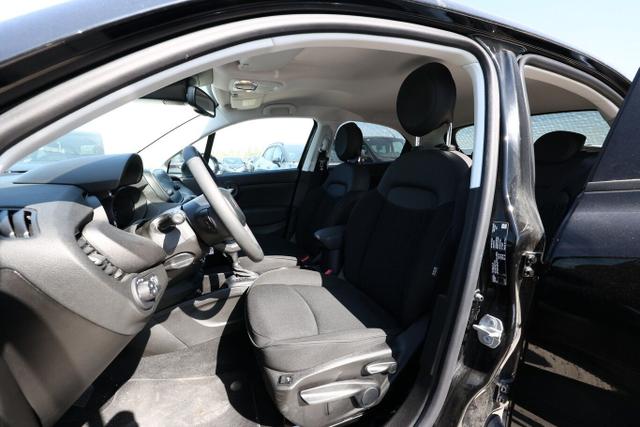 Fiat 500X 1.5 MHEV 130 DCT7 LED PrivG KomfortP Kam 