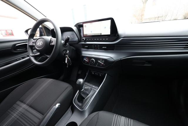 Hyundai i20 Select 1.2 MPI 79 Nav Kam PDC SmartL Klima 
