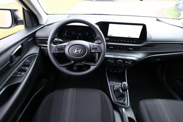Hyundai i20 Select 1.2 MPI 79 Nav Kam PDC SmartL Klima 