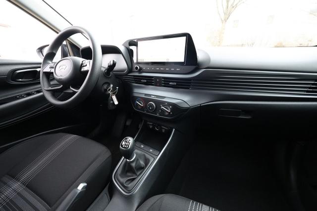 Hyundai i20 Select 1.2 MPI 79 Nav Kam PDC SmartL Klima 