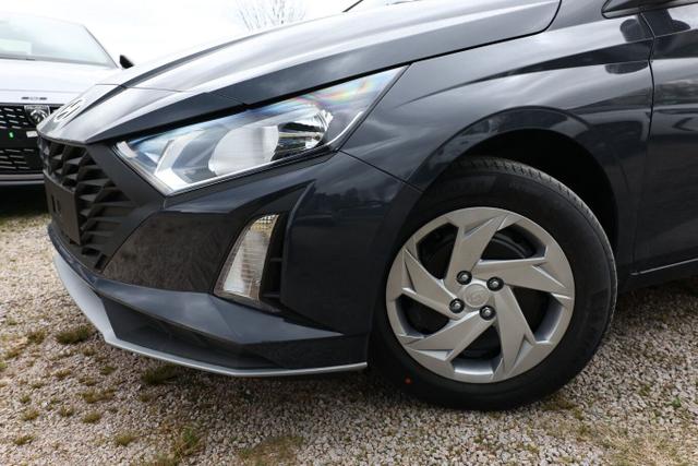 Hyundai i20 Select 1.2 MPI 79 Nav Kam PDC SmartL Klima 