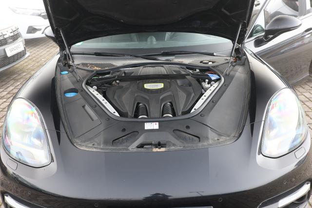 Porsche Panamera Sport Turismo 4 E-Hybrid Chrono PDK 21Z 