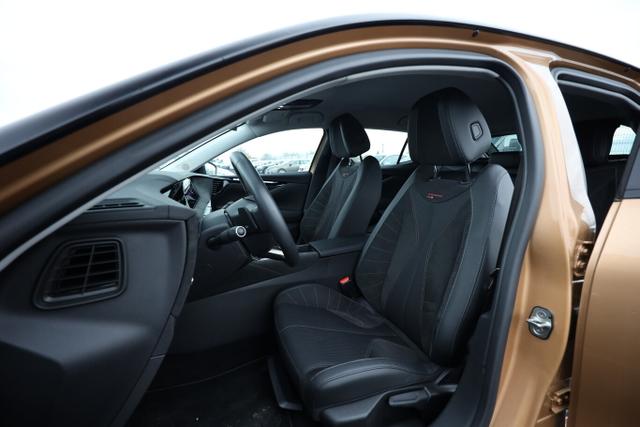 DS Automobiles 4 Performance Line 1.5 BHDi 130 EAT8 Perf. ACC el.HK SHZ 