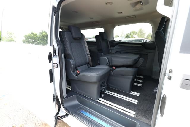 Tourneo Custom Trend 2.0 TDCi 150 Tit. 320 L2 Nav Kam 