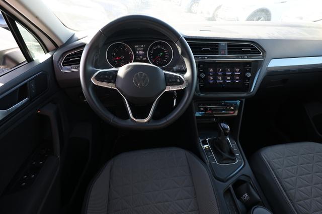 Volkswagen Tiguan LIFE 1.5 TSI 150 DSG LED R2D 17Z ACC AppC 