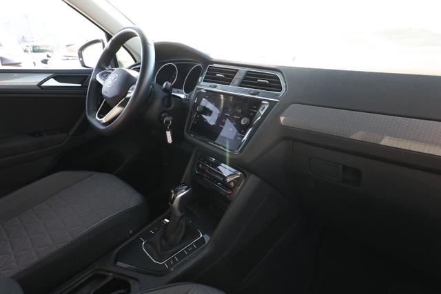 Volkswagen Tiguan LIFE 1.5 TSI 150 DSG LED R2D 17Z ACC AppC 