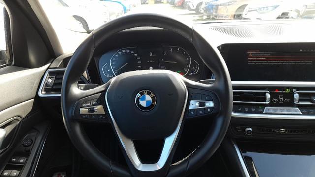 BMW 3er Sport Line 318i Aut. 156 CockpitPlus Nav SHZ PDC 