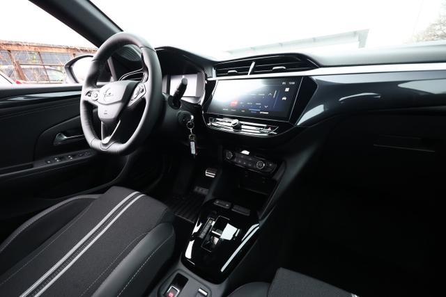 Corsa GS 1.2 Turbo 130 AT8 FACELIFT Kam PDC SHZ 