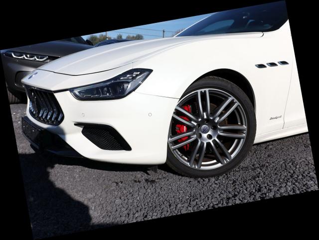 Maserati Ghibli GranSport 3.0 V6 430 Q4 LED 20Z Harman 