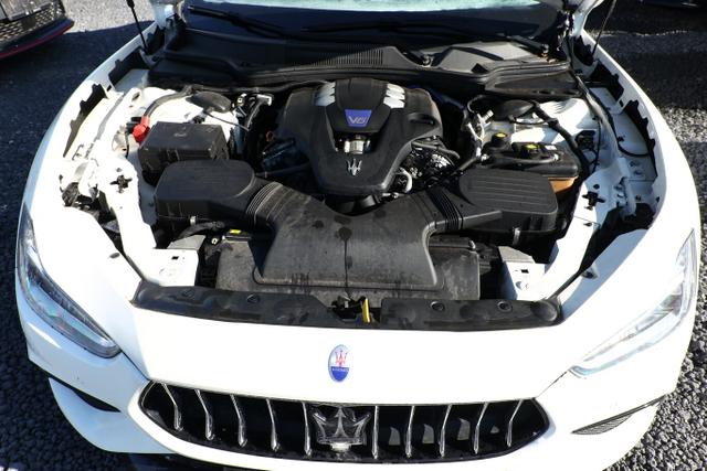 Maserati Ghibli GranSport 3.0 V6 430 Q4 LED 20Z Harman 