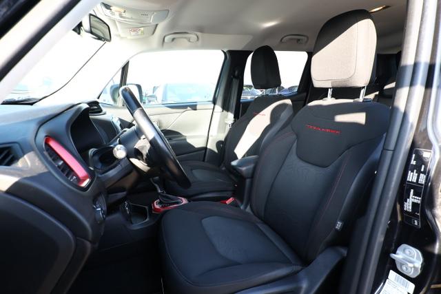 Jeep Renegade Trailhawk 2.0 MJ 170 Aut. 4WD Nav PDC 