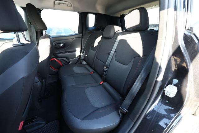 Jeep Renegade Trailhawk 2.0 MJ 170 Aut. 4WD Nav PDC 