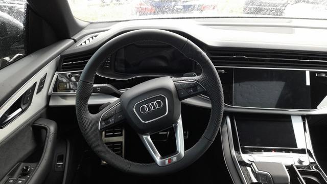 Audi Q8 S line 55TFSI Facelift 2xS AssistenzP+ 22Z Pano 