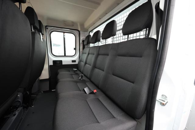 Boxer Pritsche DoKa 435 180 L4 Kam 7S E-Rad Temp 