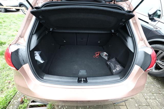Mercedes-Benz A-Klasse Edition 2021 A 220 d 190 DCT 4M Edition2021/AMG LED Nav Pano 