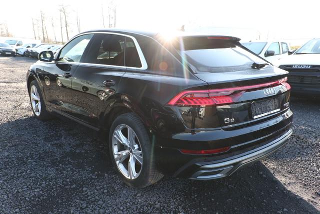 Audi Q8 55 TFSI quattro tiptr. S line Sport 21Z Matri 