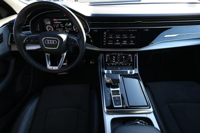 Audi Q8 55 TFSI quattro tiptr. S line Sport 21Z Matri 