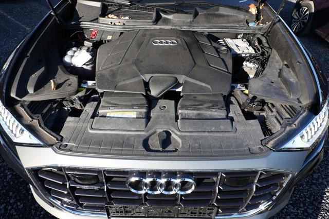 Audi Q8 55 TFSI quattro tiptr. S line Sport 21Z Matri 