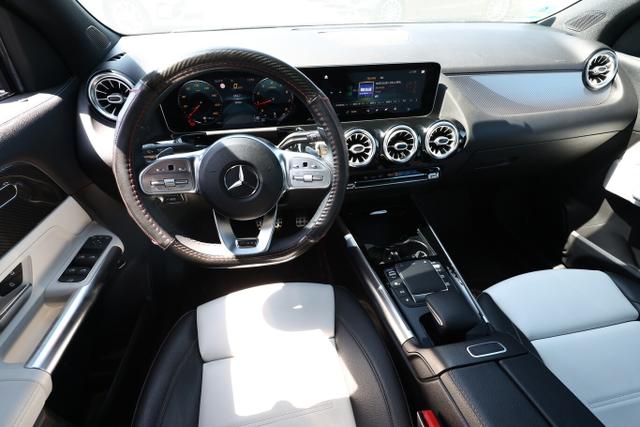Mercedes-Benz GLA AMG Line 200 DCT Leder ParkAs LED eHK SHZ 