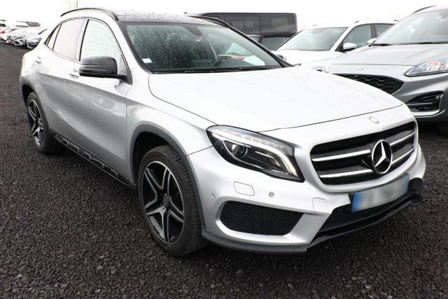 Mercedes-Benz GLA AMG Line 200 d NightP Pano Nav ParkAs Temp 