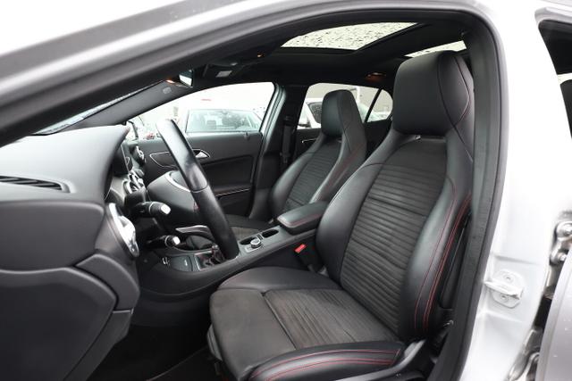 Mercedes-Benz GLA AMG Line 200 d NightP Pano Nav ParkAs Temp 