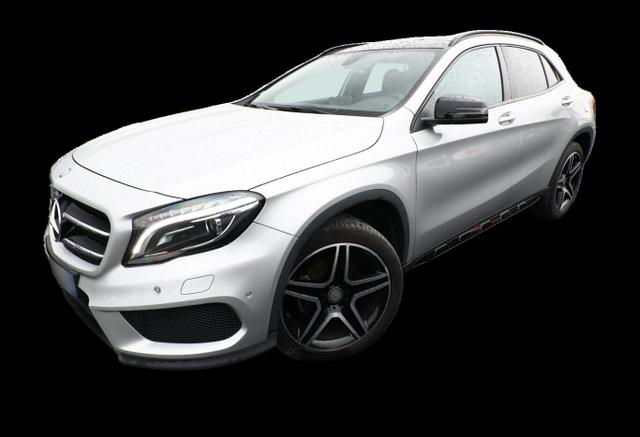 Mercedes-Benz GLA AMG Line 200 d NightP Pano Nav ParkAs Temp 