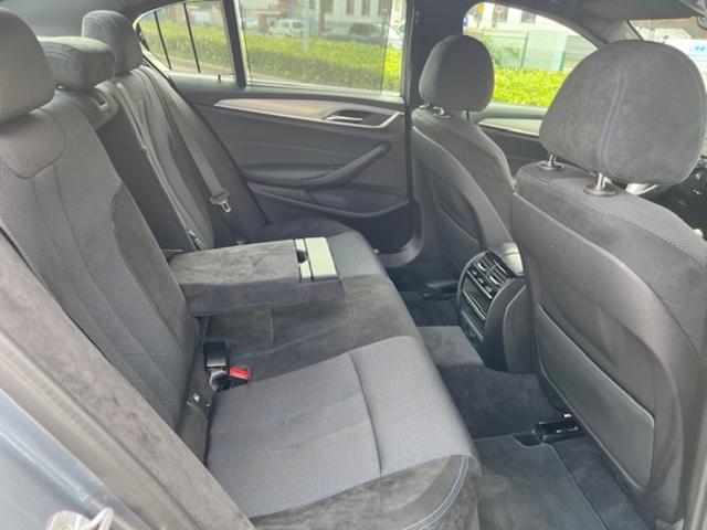 BMW 5er M Sport 530e Steptronic LED Nav LM19Z ParkAs PDC 