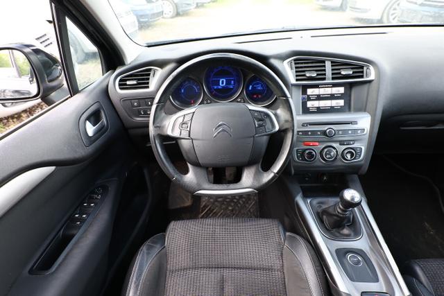 Citroën C4 Shine 1.6 BHDi 120 Nav Pano PDC Temp KeyL 17Z 