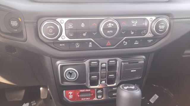Wrangler 2.0T-GDI 272 AT8 Rubicon MY24 Leder Kam 