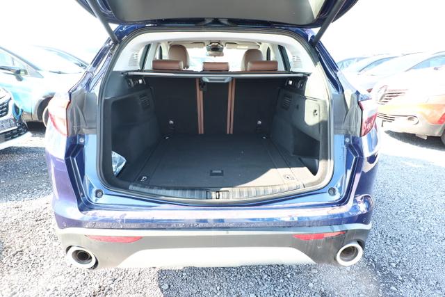 Alfa Romeo Stelvio Super 2.0 Turbo 280 Q4 Leder EHK 19Z PDC LaneA 