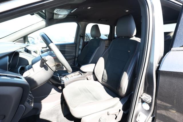 Ford Kuga ST-Line 1.5 EB 150 Nav. PDC SHZ 
