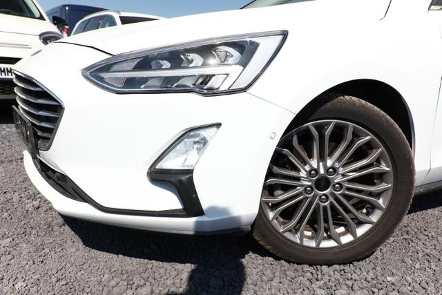 Ford Focus Turnier Titanium 1.5 EB Pano DesignP LED B&O ParkA 