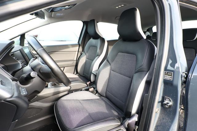 Renault Captur Intens II 1.3 TCe 130 Kam PDC Temp KeyL 