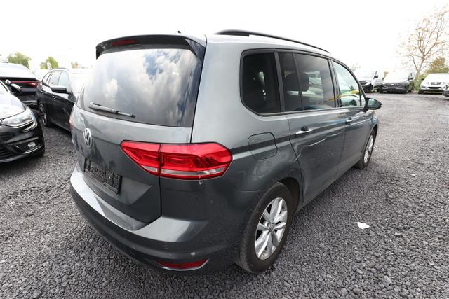 Volkswagen Touran Comfortline 1.5 TSI 150 DSG Nav ACC PDC 