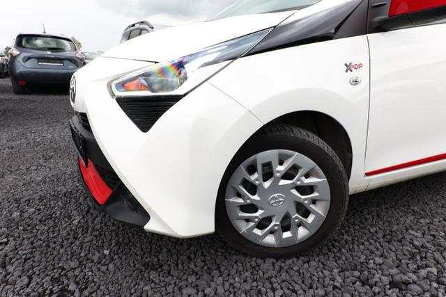 Toyota Aygo x-play 1.0 72 Kam DAB SafetyS Klima LM15Z 