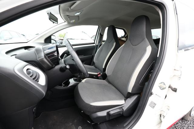 Toyota Aygo x-play 1.0 72 Kam DAB SafetyS Klima LM15Z 