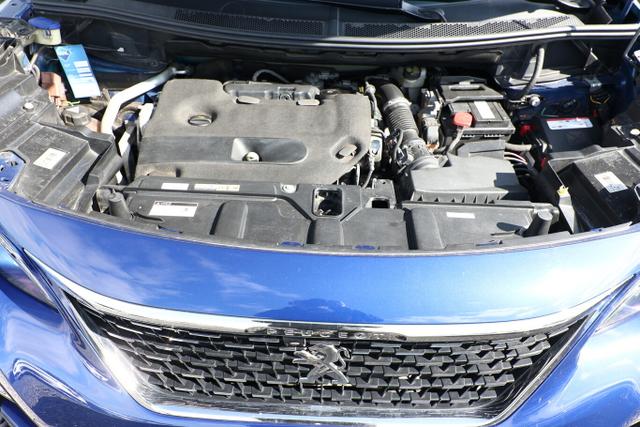 Peugeot 3008 Allure 2.0 BHDi 180 Aut Pano StandH LED Nav 
