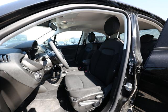 Fiat 500X 1.5 MHEV 130 DCT7 LED PrivG KomfortP Kam 
