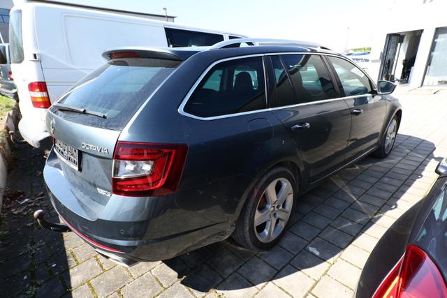 Skoda Octavia Combi RS 2.0 TSI 230 DSG Pano StandH AHK 