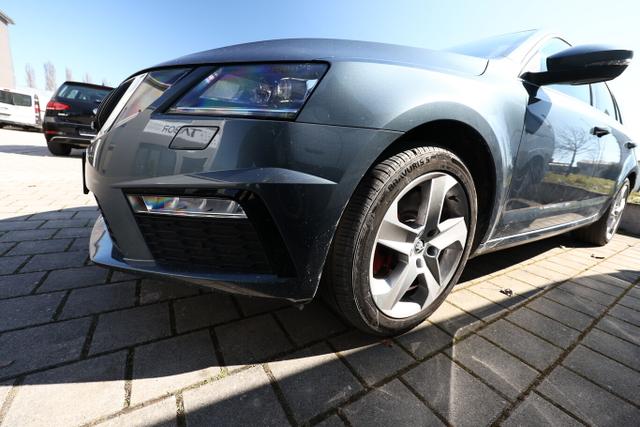 Skoda Octavia Combi RS 2.0 TSI 230 DSG Pano StandH AHK 