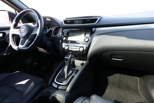 Nissan Qashqai Tekna 1.3 DIG-T 160 DCT Pano Bose Leder 