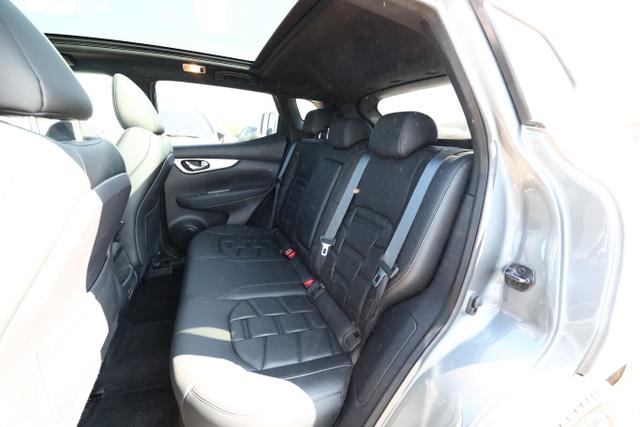 Nissan Qashqai Tekna 1.3 DIG-T 160 DCT Pano Bose Leder 